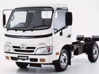 Bộ giao thông vận tải Nhật Bản phát hiện hàng loạt xe tải Toyota Hino gian lận dữ liệu