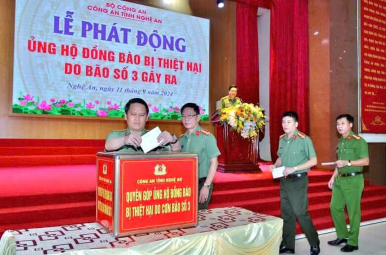 Tiền tuyến gọi hậu phương đáp lời